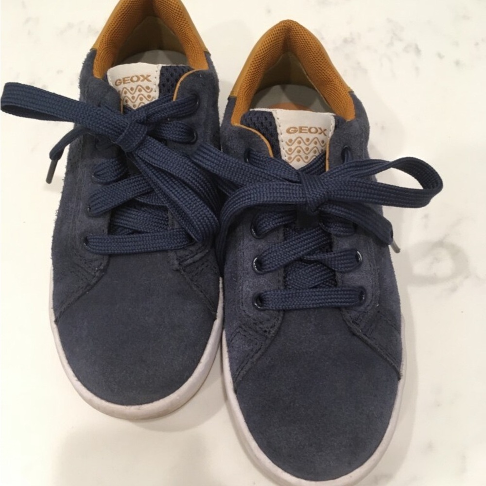 Geox Kids Blue Suede Sneakers size 2